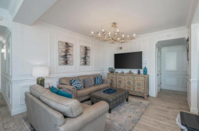 1125 Shoreline Towers Penthouse 3Bd Free Beach Set Garage Space